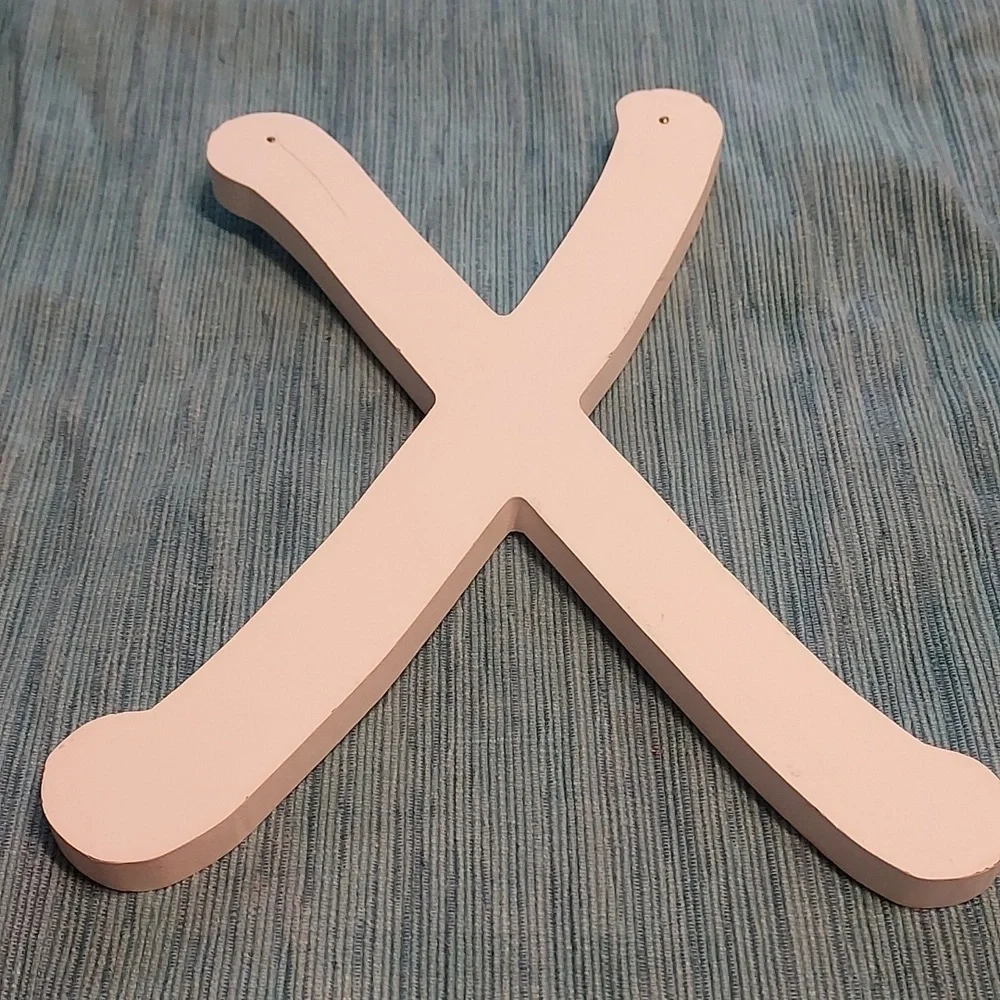 ARTMINDS White Wood Letter 